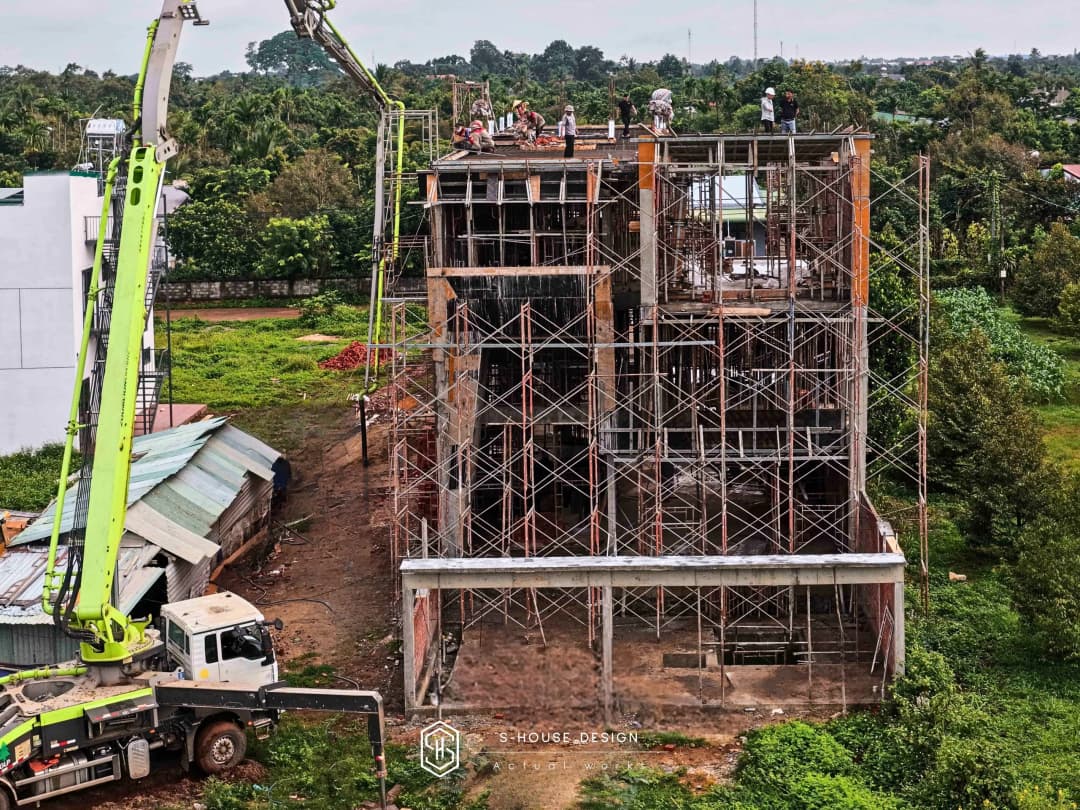 Thi công xây dựng biệt thự hiện đại 3 tầng tại Đắk Lắk