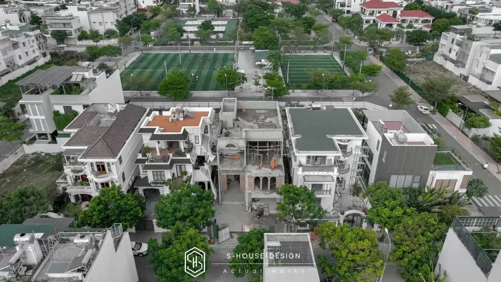 Construction of 3-storey Villa with Neoclassical Architecture