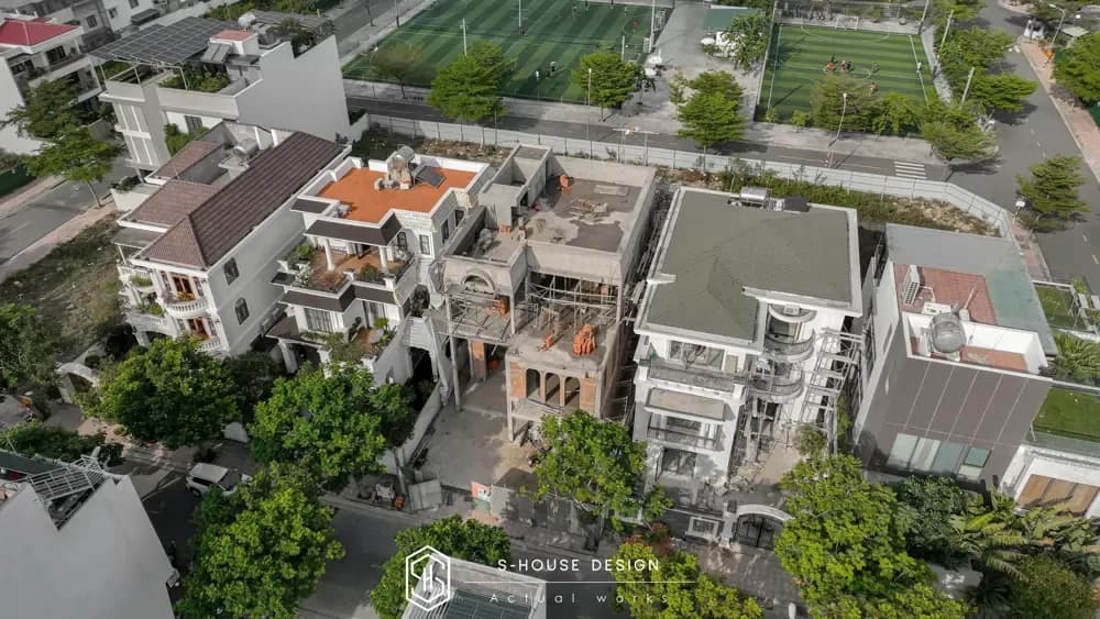 Construction of 3-storey Villa with Neoclassical Architecture