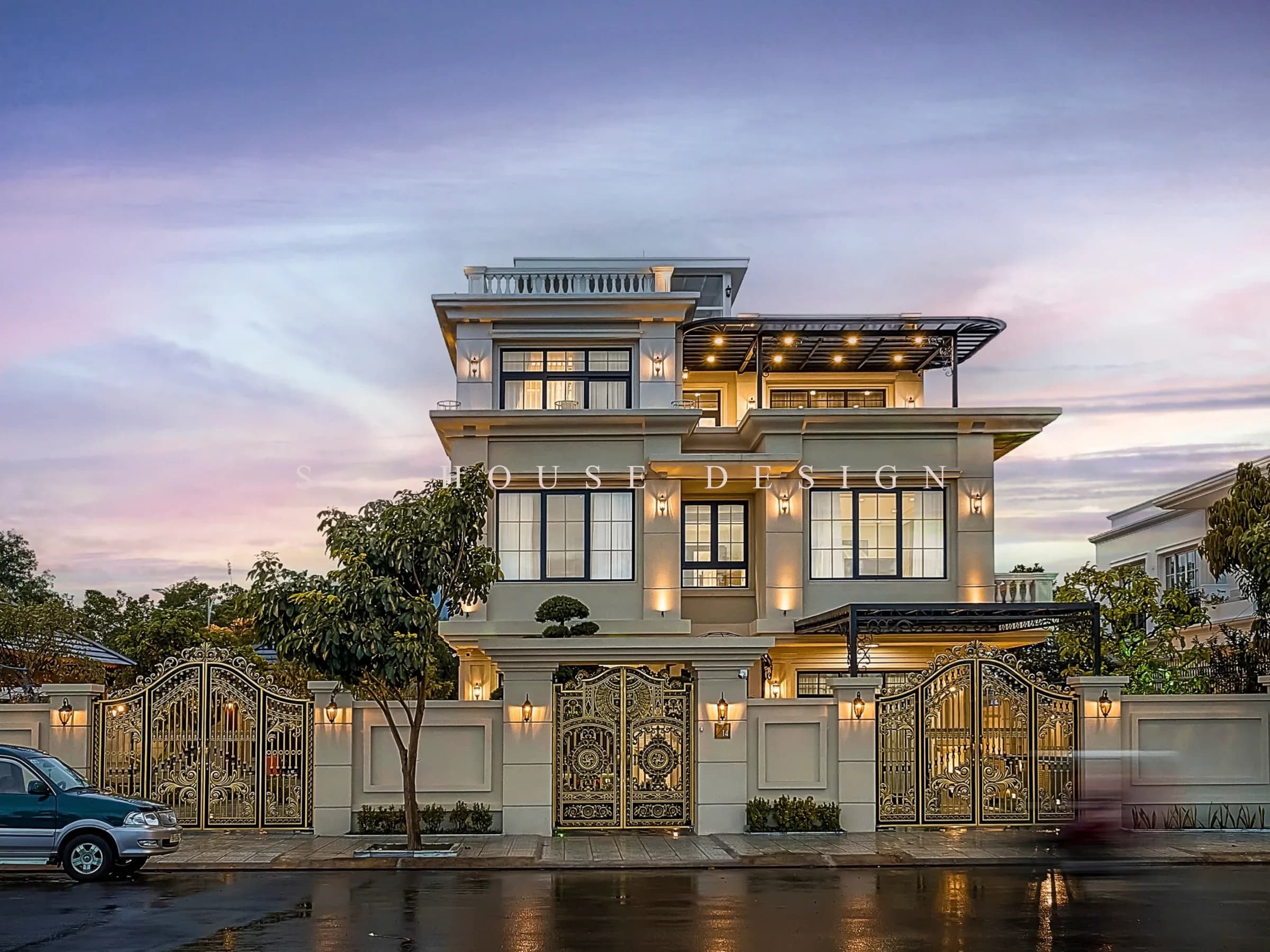 Hoàn thiện biệt thự 3 tầng Tân cổ điển quy mô 700m2 tại Nha Trang