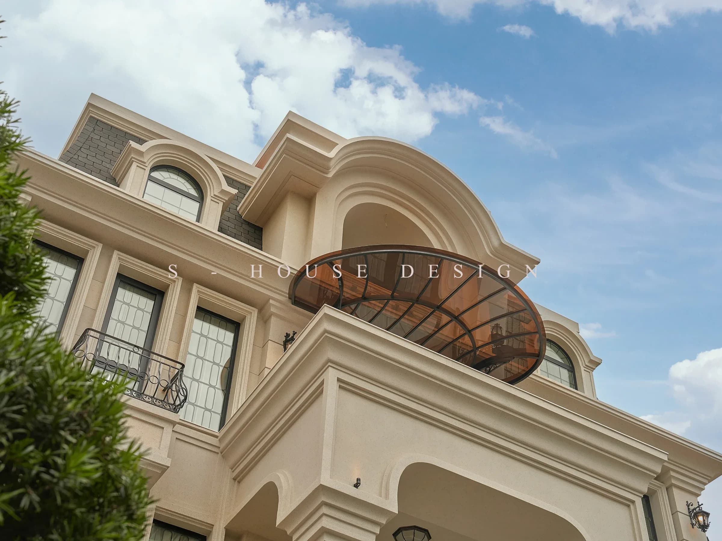 Completed Neoclassical villa with 3 floors, 1 basement in Khanh Hoa