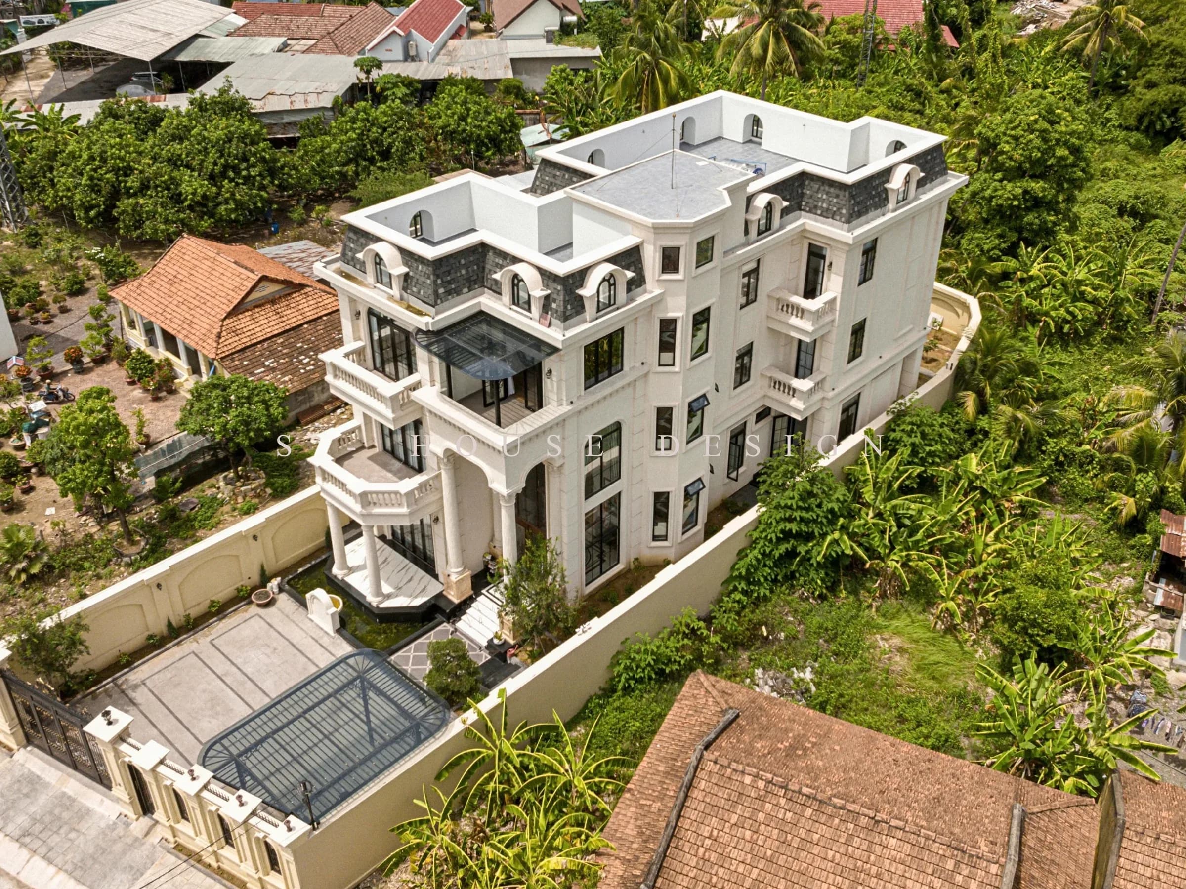 Hoàn thiện biệt thự Tân Cổ Điển 3 Tầng tại Diên Khánh