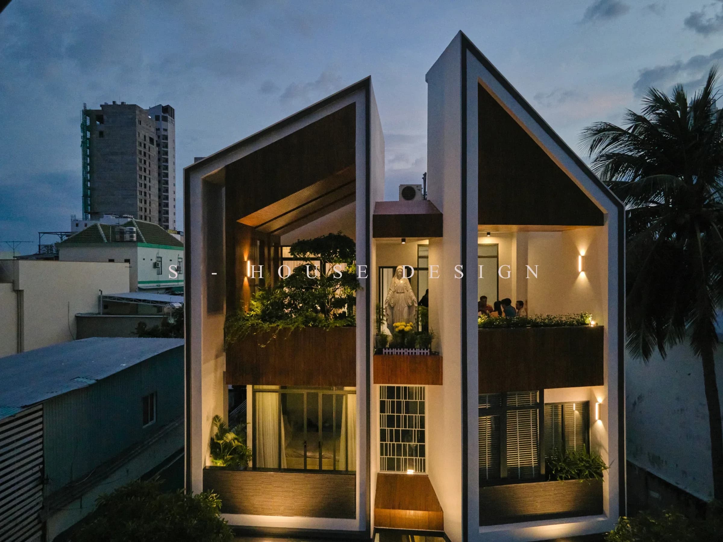 Completed modern symmetrical 3-storey townhouse in Ba Lang Khanh Hoa