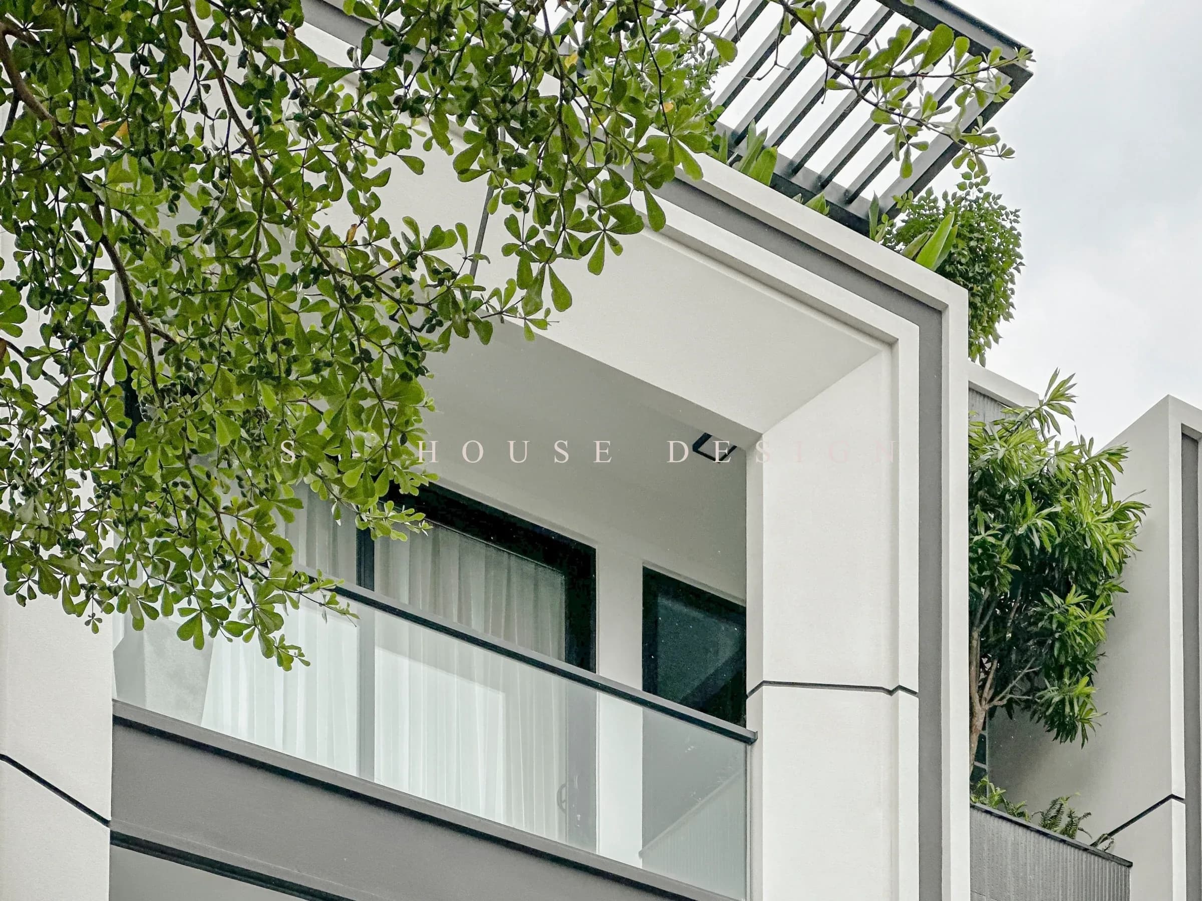 Completed modern 3-storey townhouse in My Gia Nha Trang