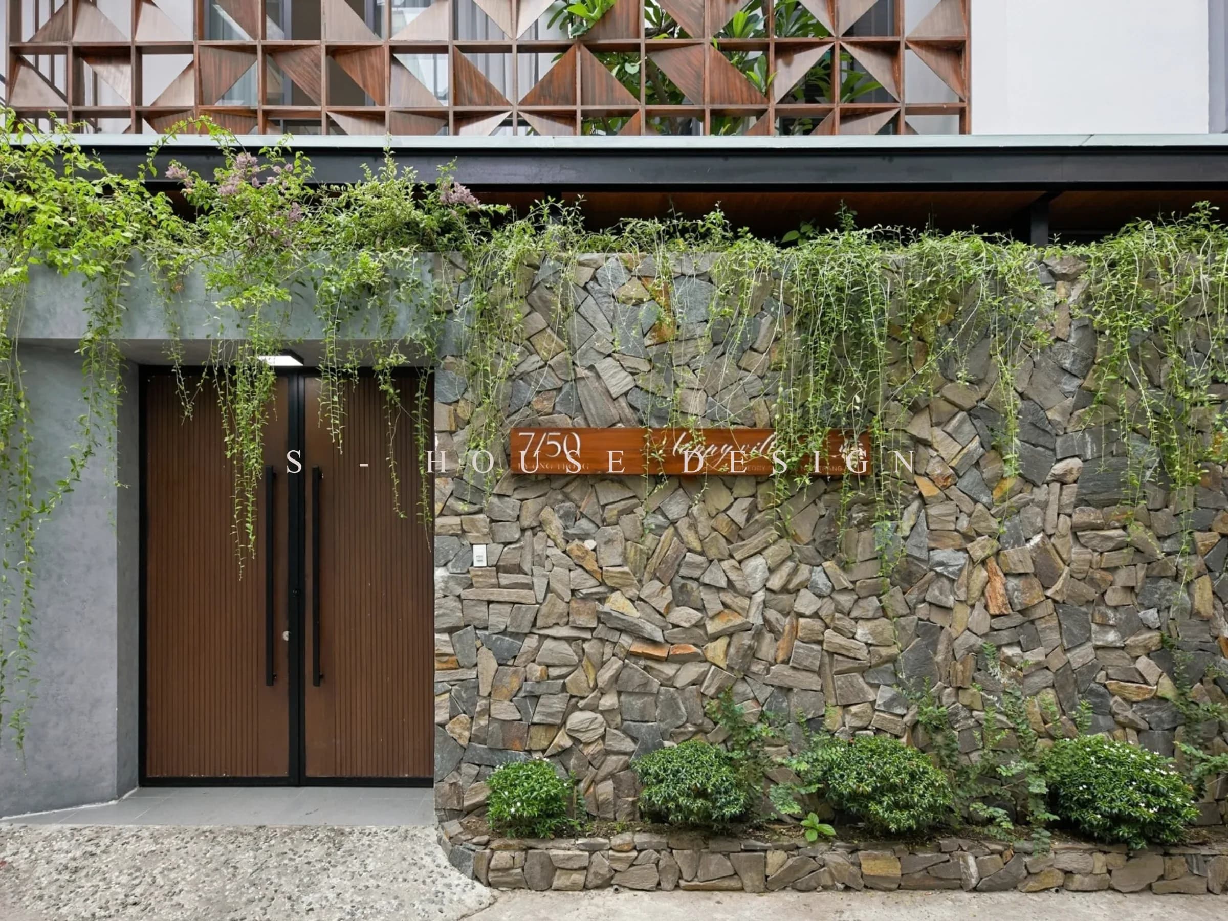 Completed modern 2-storey townhouse in Nha Trang