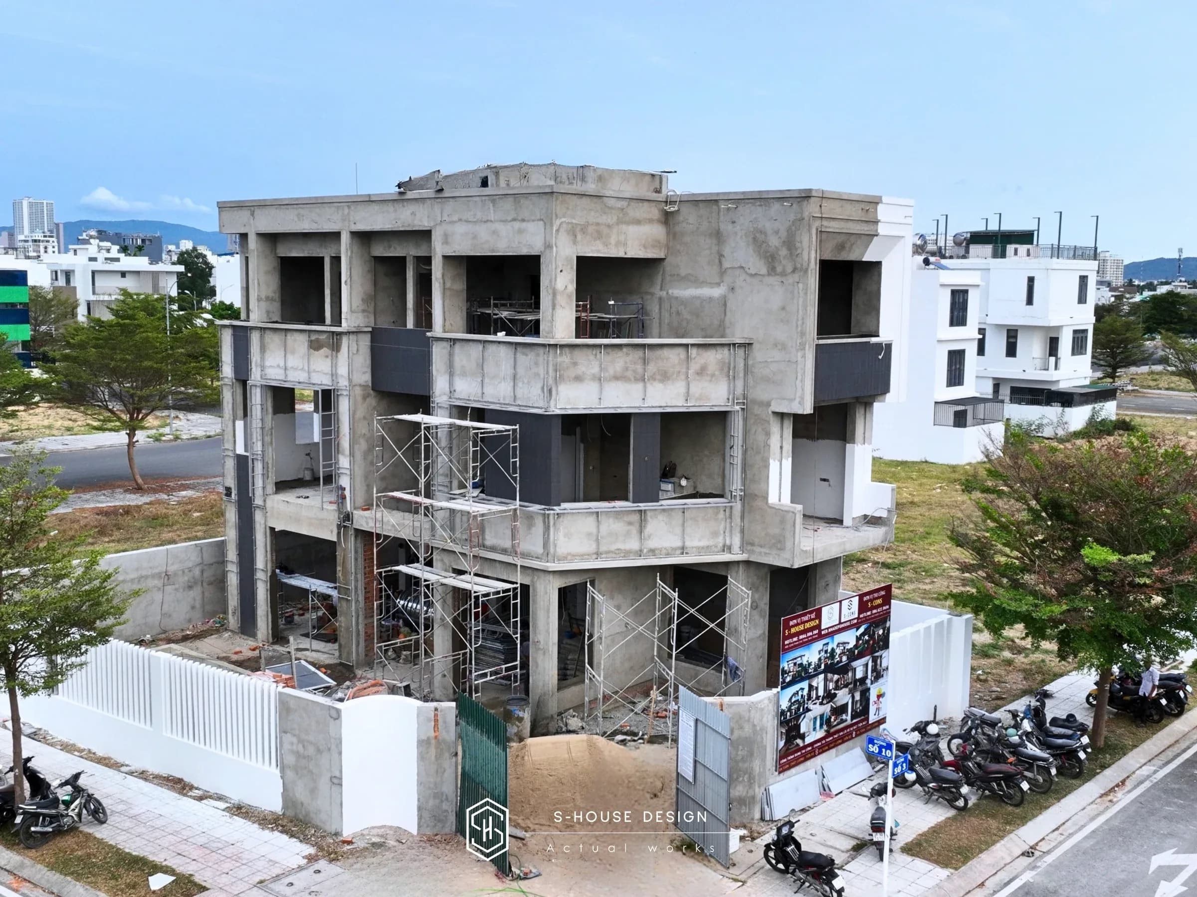 Thi công biệt thự hiện đại 3 tầng lô góc