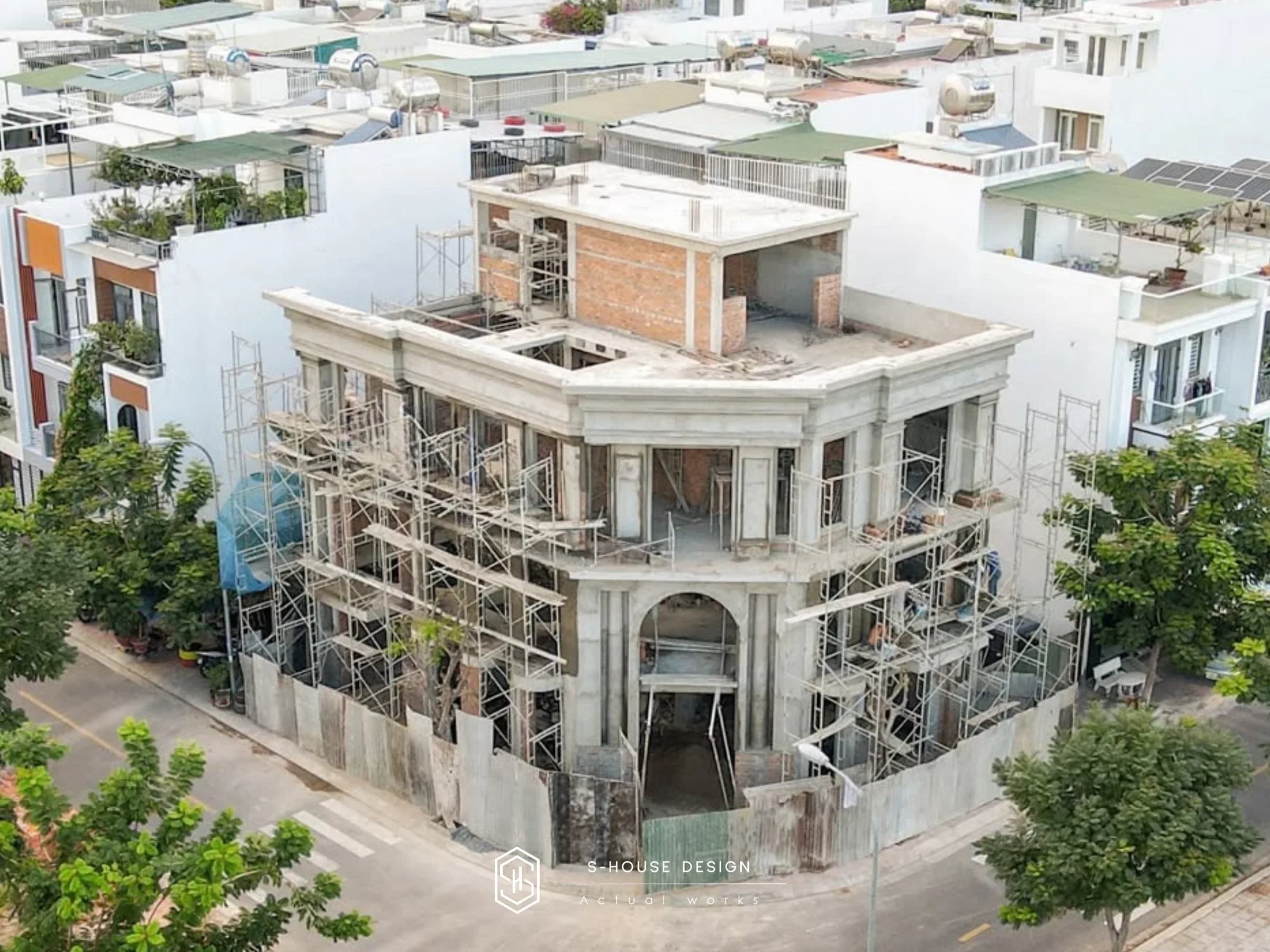 Thi công hoàn thiện kiến trúc tòa nhà văn phòng 3 Tầng Tân cổ điển